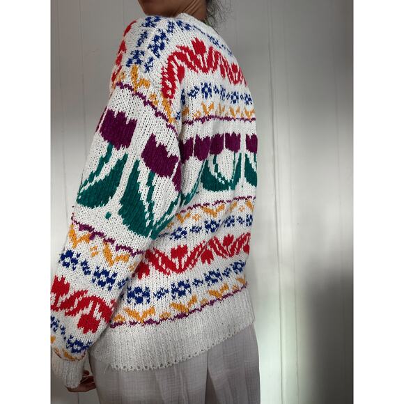 Vintage Hand Knit Sweater with Tulips Women's Large - Picture 5 of 6